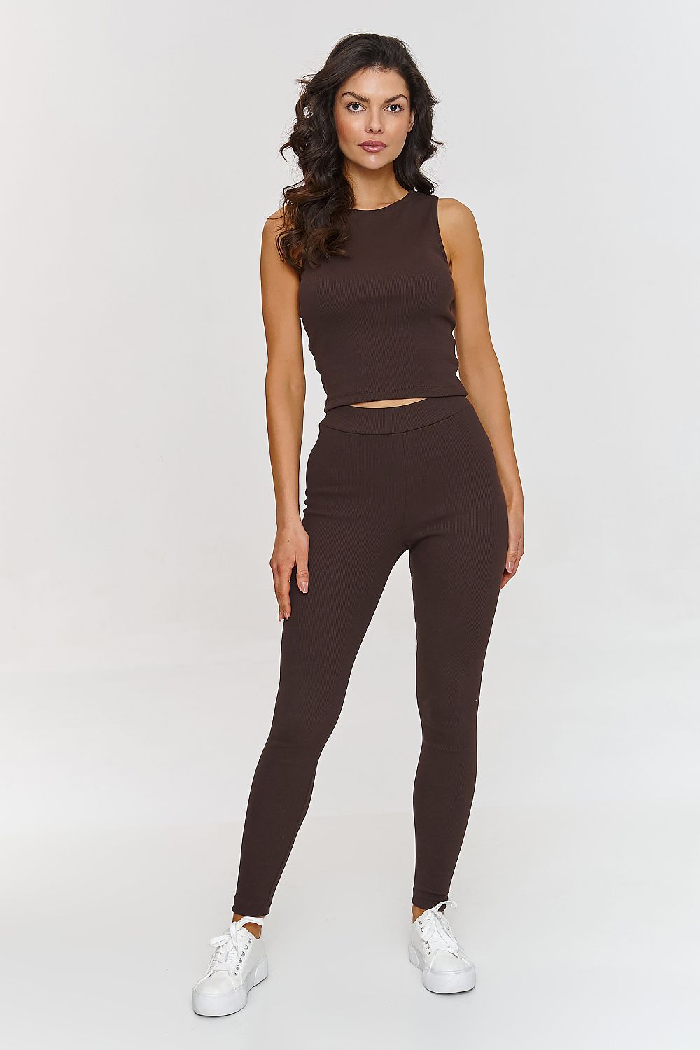 Luxury Makadamia Oversized Women's Sweatshirt in elegant design, perfect for stylish comfort.