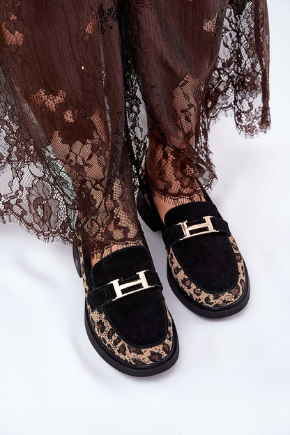 Vinceza leopard print moccasins displayed with multiple size options from EU 36 to EU 40, offering a chic and comfortable footwear choice for discerning women.