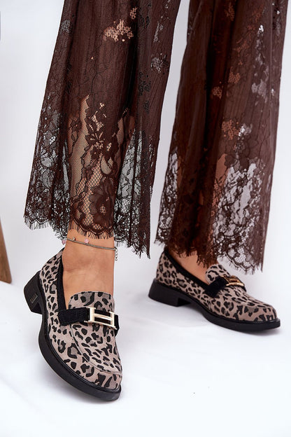 Elegant Vinceza women's leopard pattern eco suede moccasins featuring a comfortable flat design, ideal for stylish outfits and everyday wear.