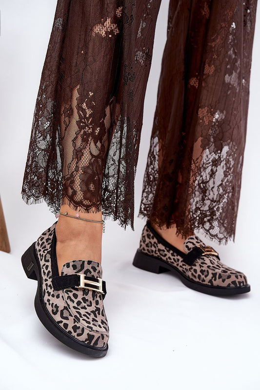 Elegant Vinceza women's leopard pattern eco suede moccasins featuring a comfortable flat design, ideal for stylish outfits and everyday wear.