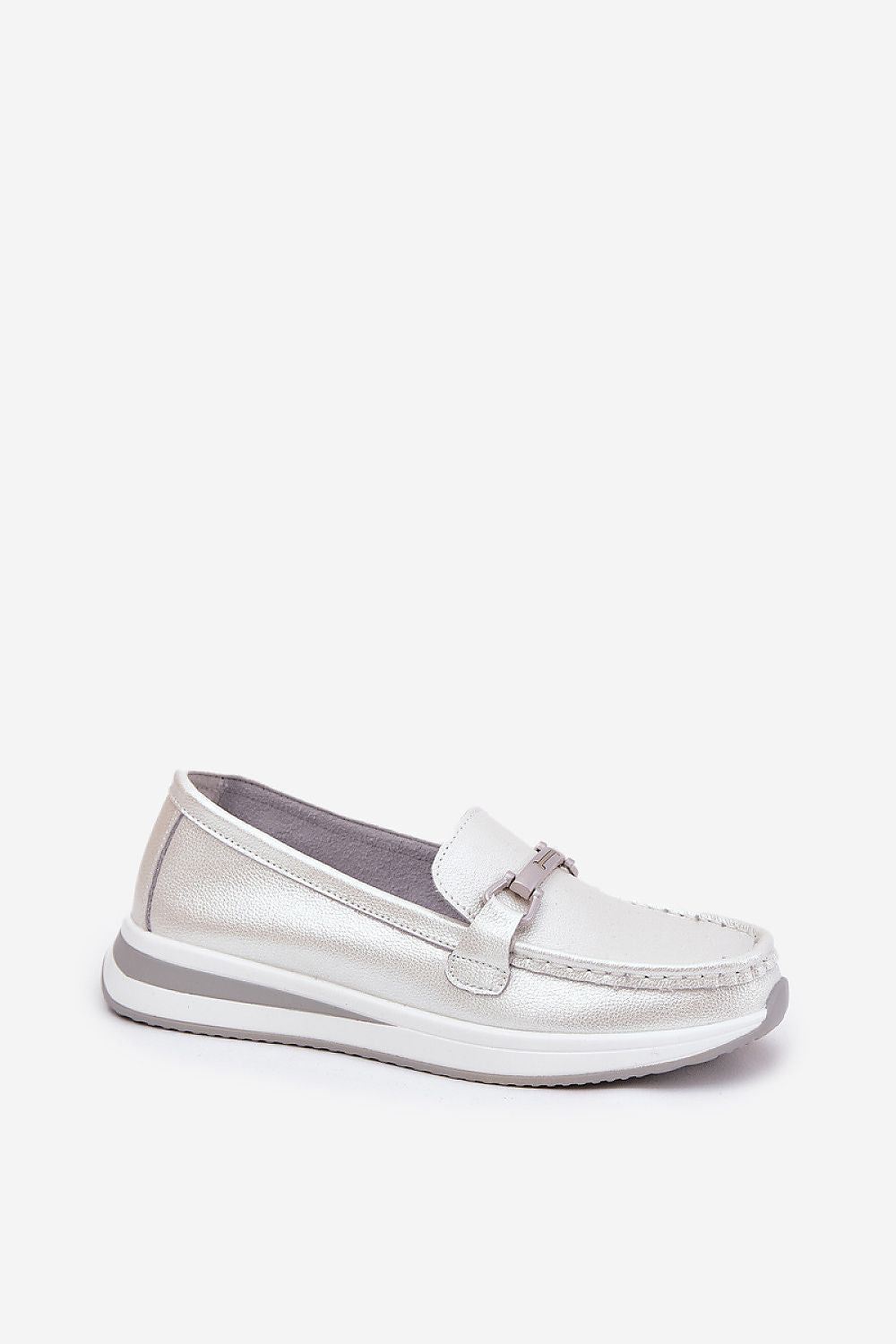 Close-up view of Step in style's luxury women's loafers, crafted from natural leather featuring a delicate 2 cm platform for added comfort.