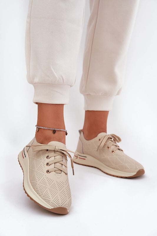 Luxury leather women’s sports shoes designed by Step in style, featuring a comfortable platform for everyday wear and a perfect fit.