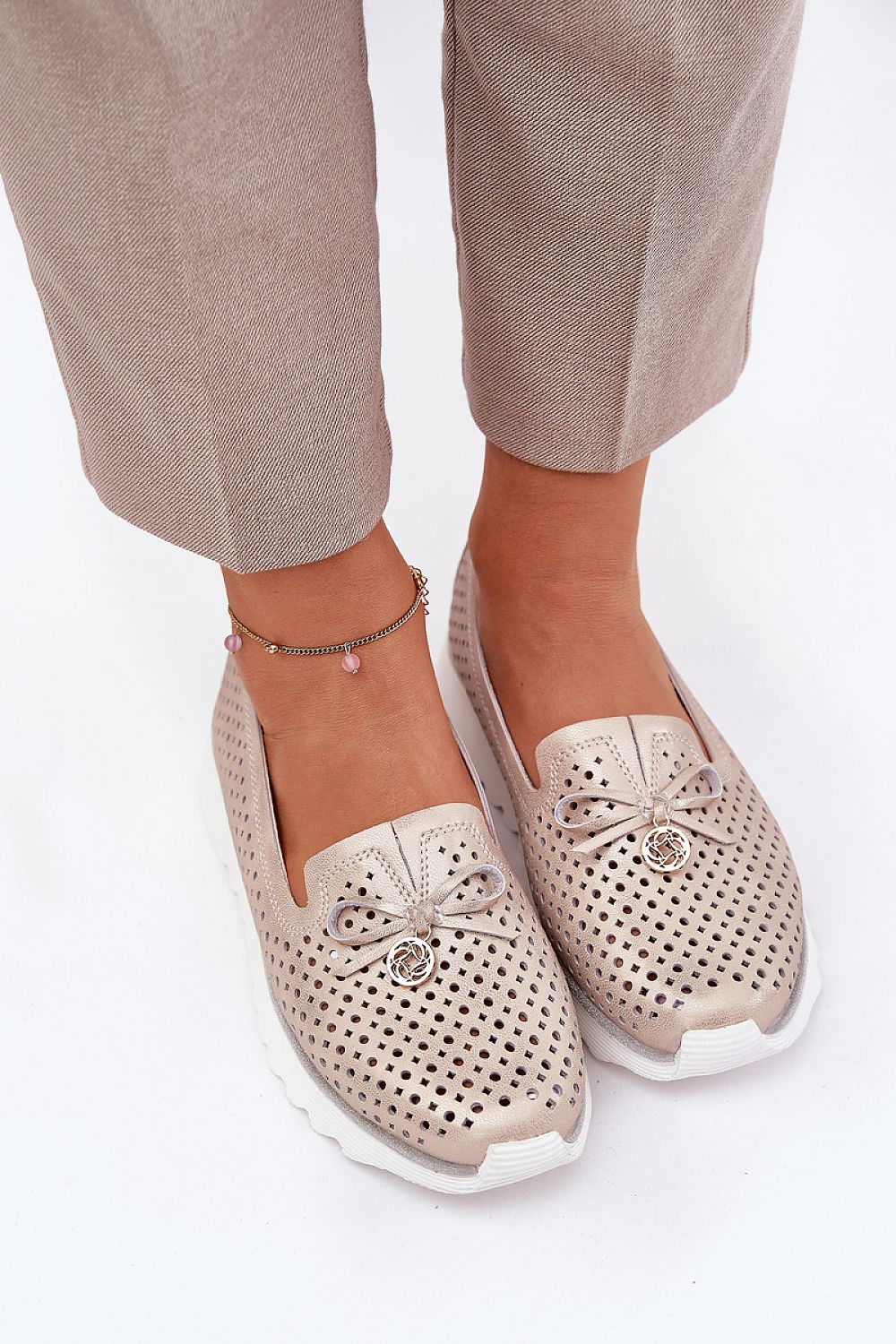 Luxury women's oxford shoes in natural leather with a sequined platform, crafted by Step in Style, designed for comfort and elegance.
