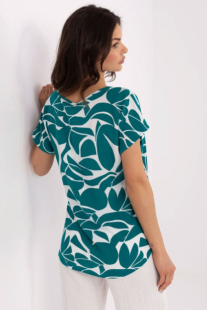 Chic and eco-conscious women's blouse from Sublevel, ideal for everyday styling with jeans or skirts.