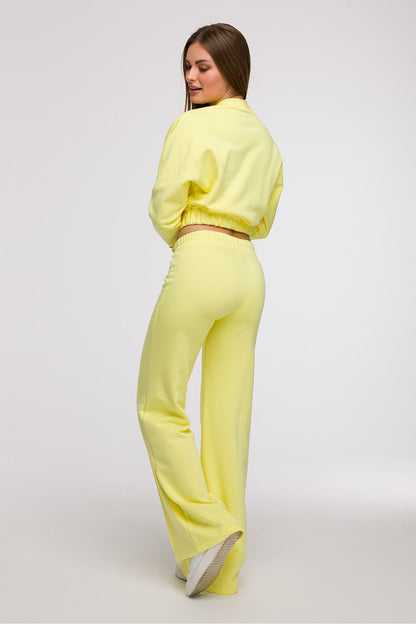 BeWear wide leg sweatpants in an array of sizes, designed to provide a tailored fit while enhancing body proportions.