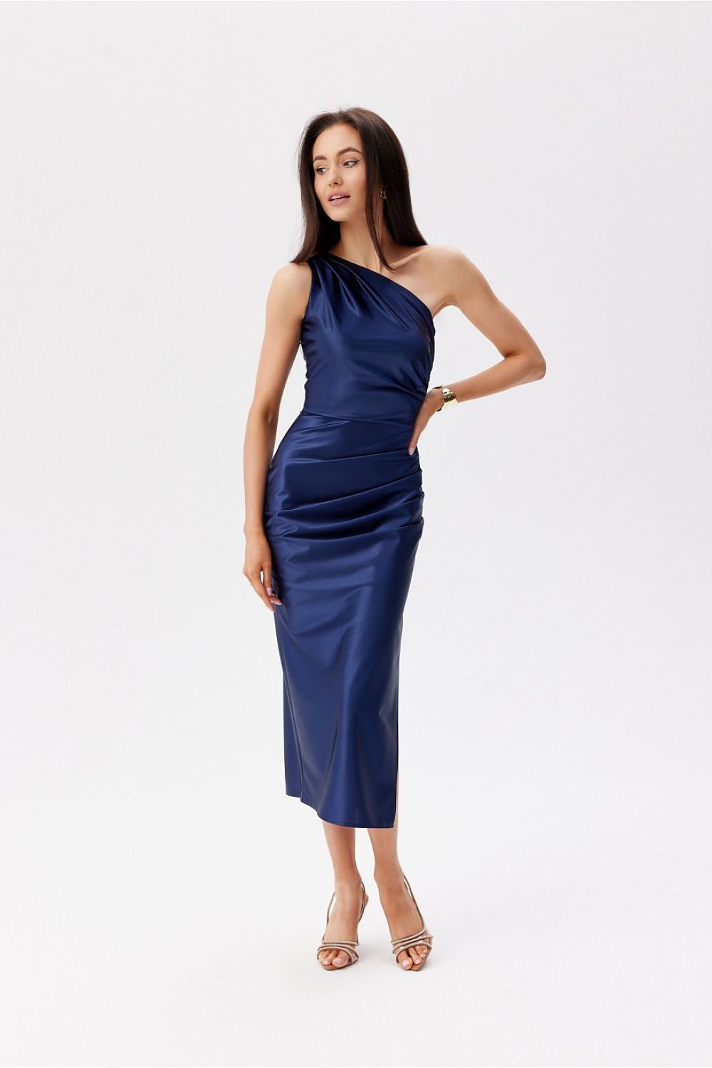 Side view of the satin midi dress by Roco Fashion, featuring an asymmetrical neckline and sophisticated leg slit.