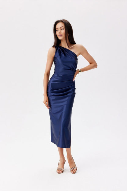 Side view of the satin midi dress by Roco Fashion, featuring an asymmetrical neckline and sophisticated leg slit.