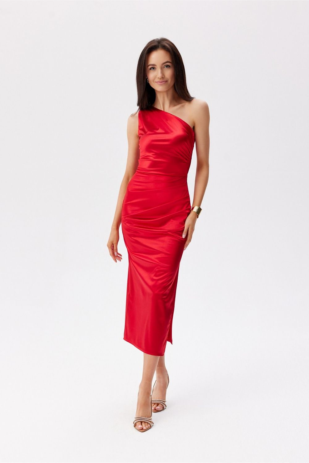 Back view of the satin midi dress by Roco Fashion, illustrating the fitted design and exquisite craftsmanship.