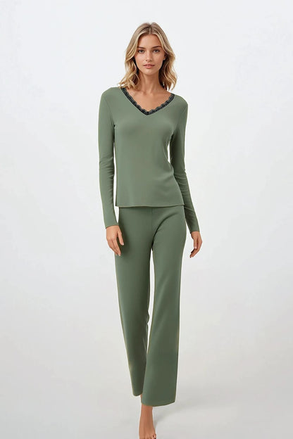 Momenti Per Me elegant 2-piece pajama set with lace V-neck and long sleeves, showcasing luxury viscose fabric in a delicate colour palette for ultimate comfort.
