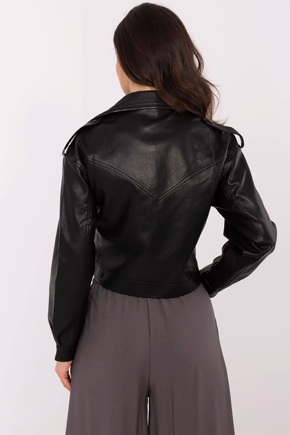 Chic short eco-leather jacket for women by MBM, showcasing practical zippered pockets and a comfortable fit, ideal for transitional seasons.