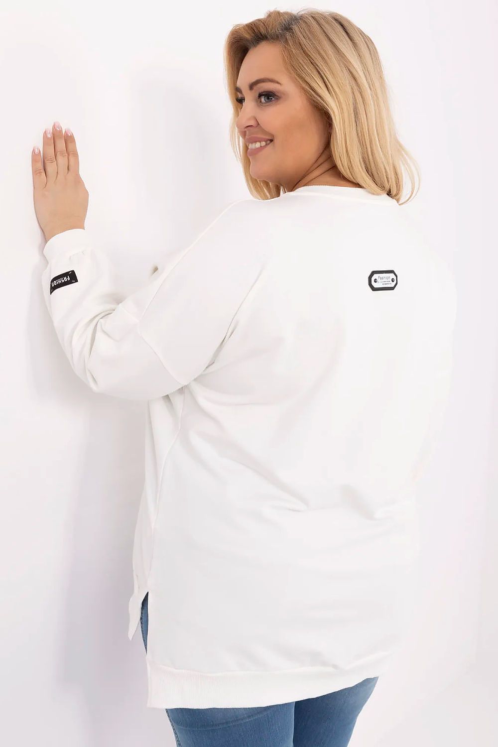 Elegant women's plus size sweatshirt by Relevance, designed for comfort and freedom of movement, featuring a classic cut.