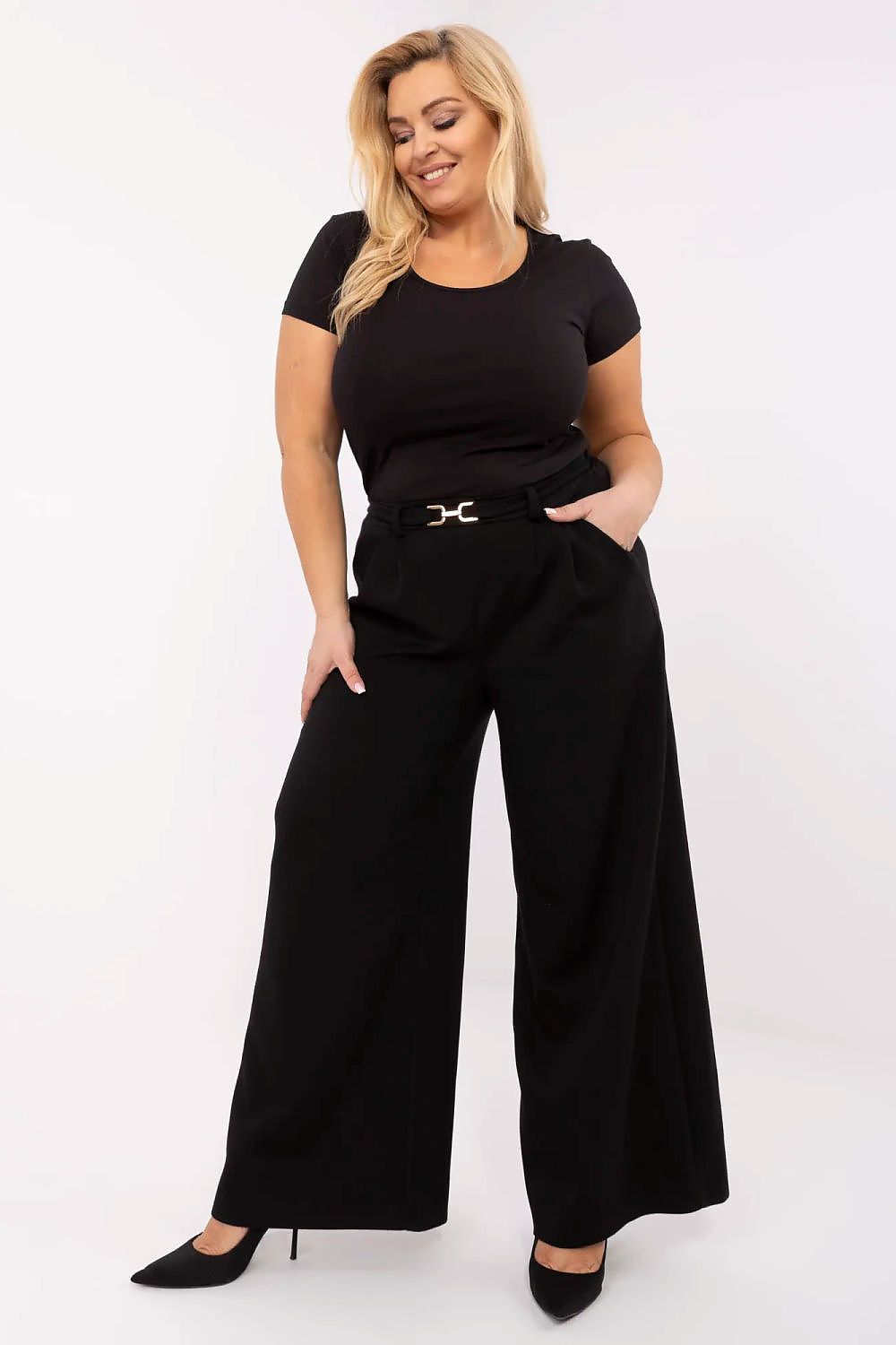 Chic plus size women's t-shirt in grey cotton blend, sizes EU XL-XXL, from Relevance, ideal for casual elegance with a round neckline.