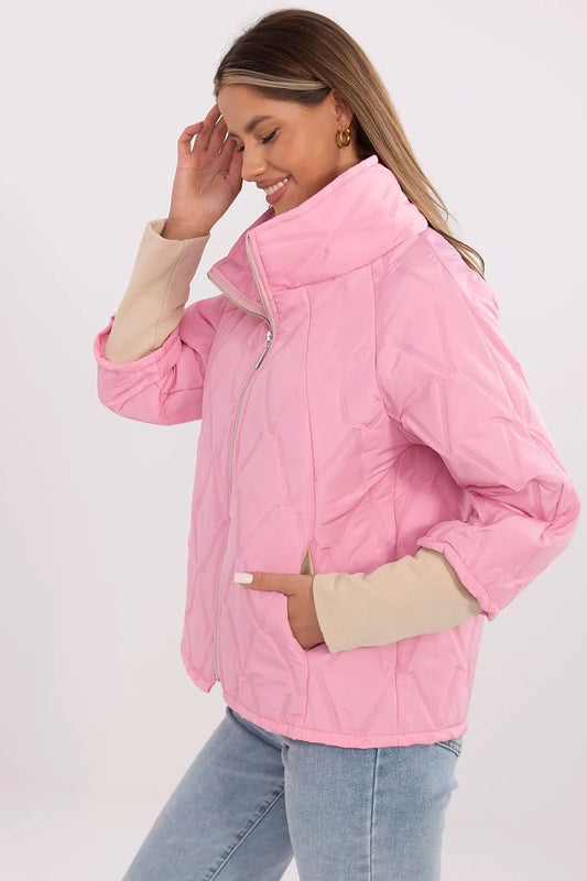 Stylish women's transitional jacket by Italy Moda with a luxurious quilted texture, designed for comfort and warmth during the spring and autumn seasons.