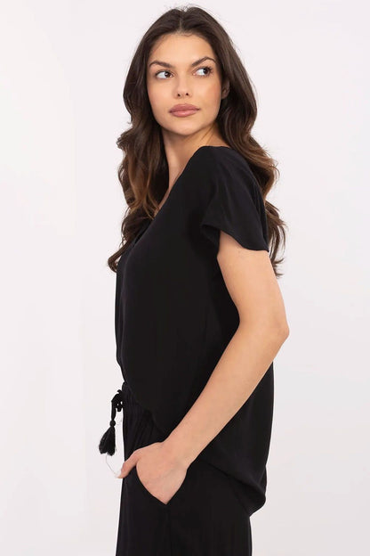 Elegant Sublevel viscose blouse in soft pastel colour, designed for comfort and style in sizes S-XXL.