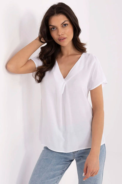Casual short sleeve top by Sublevel, designed for sizes S-XXL, ideal for stylish everyday outfits with a flattering silhouette.