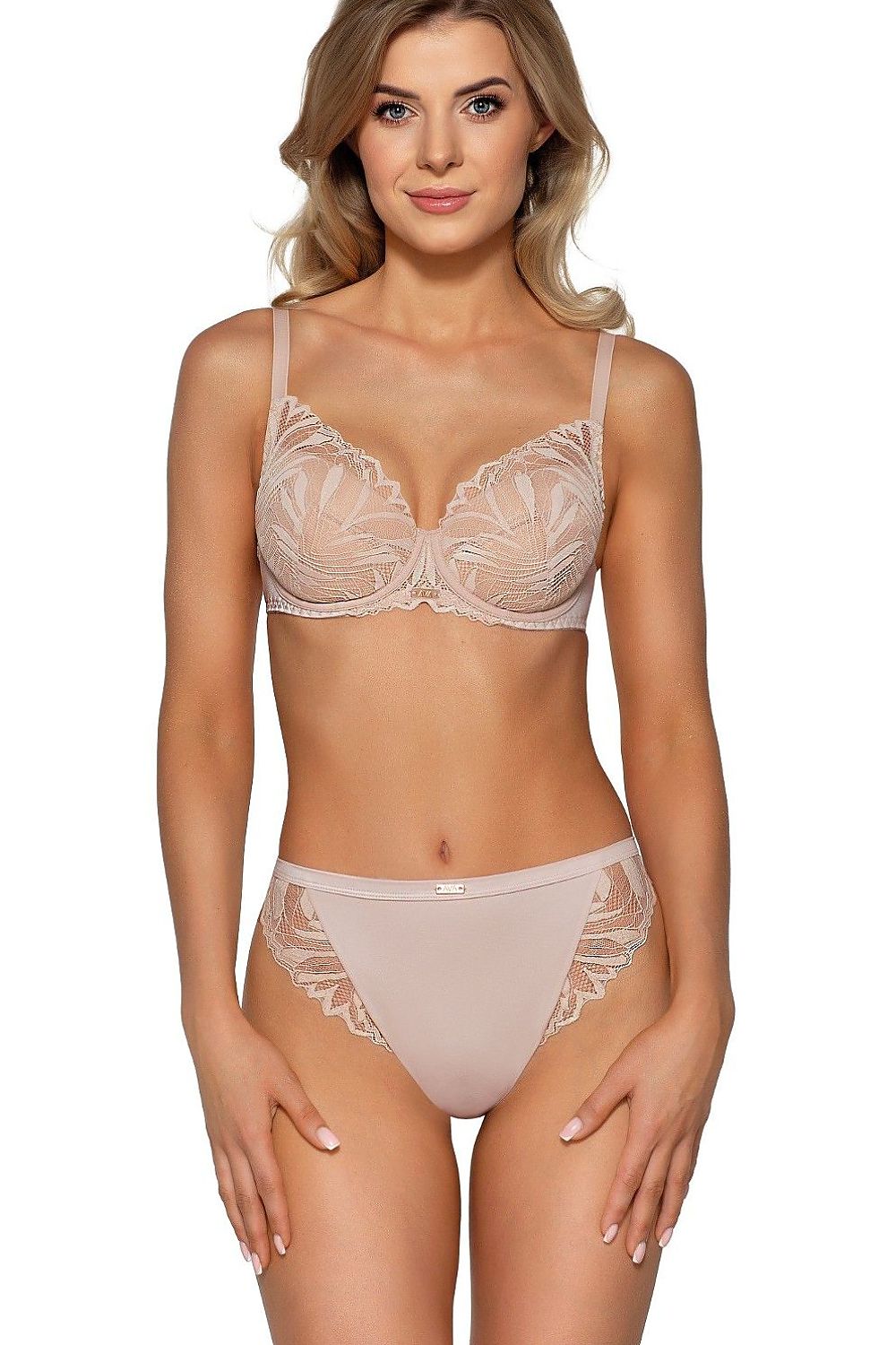 Close-up view of Ava Elegant Push-Up Bra showcasing delicate lace details and plush inner foam lining, exemplifying style and elegant support for modern women.
