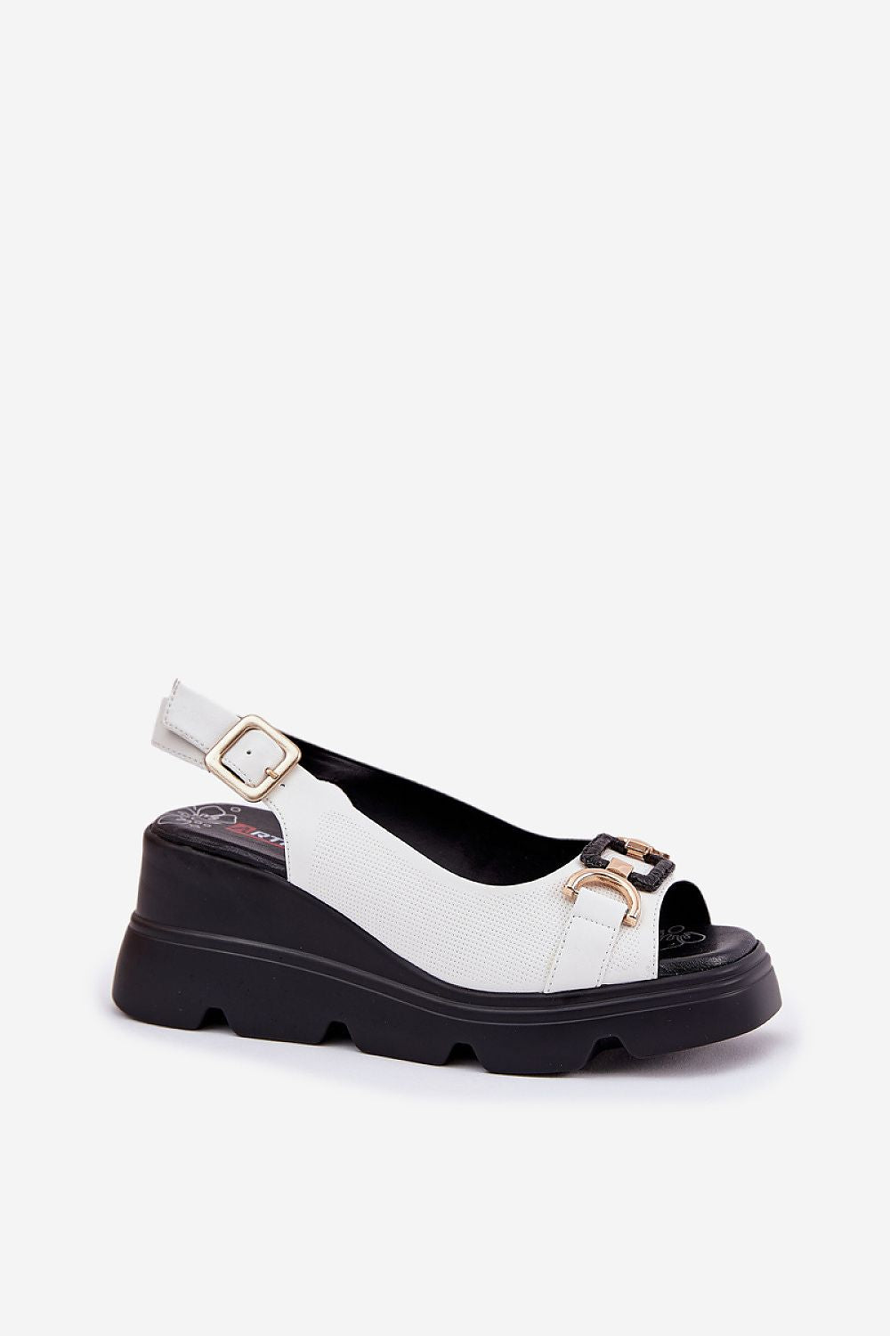 Elegant women's natural leather sandals by Step in style featuring a 7.5cm wedge heel and adjustable buckle for a perfect fit.