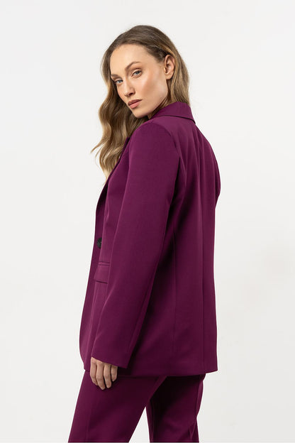 Stylish Awama women's blazer displaying elegant tailoring and versatility, designed to complement trousers for a chic suit ensemble.