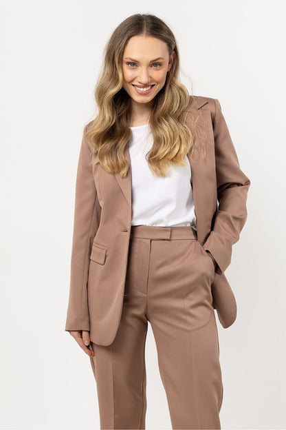 Stylish and modern women's blazer from awama, highlighting its tailored fit and versatility for office wear or special events.