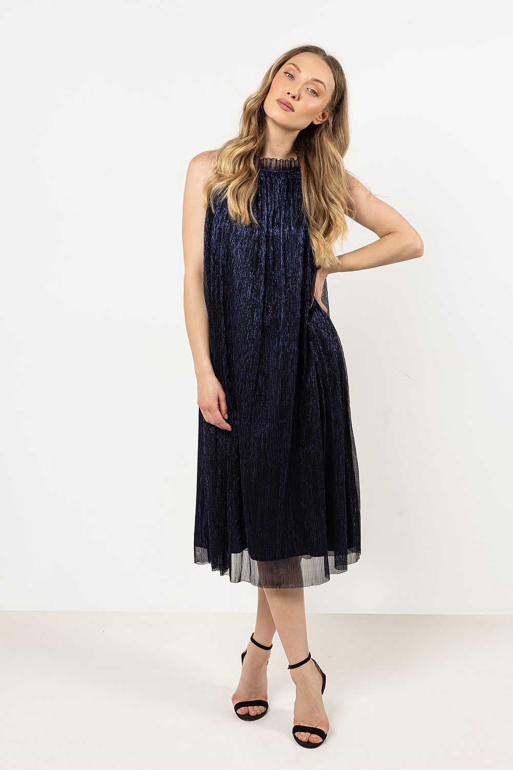 Elegantly designed halter neck evening dress by Awama featuring exposed shoulders in luxurious satin fabric.