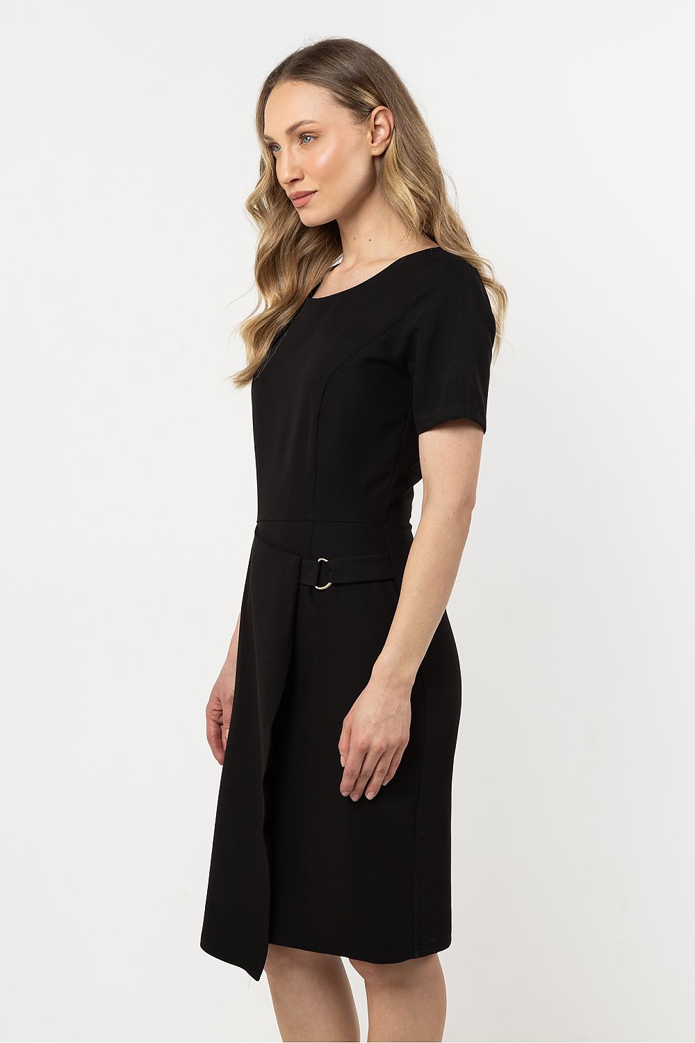 Luxurious Awama Elegant Asymmetrical Hem Pencil Dress showcasing unique design and fitted silhouette, perfect for any occasion.
