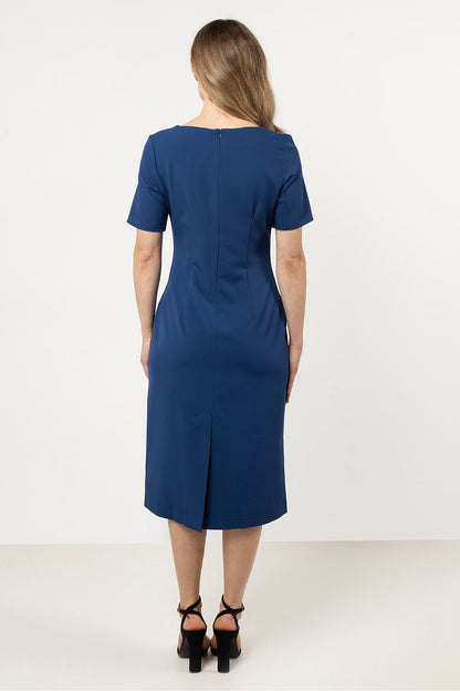 Sophisticated daydress by Awama in sizes S to XL, crafted with a blend of polyester, viscose, and spandex for an exceptional fit.