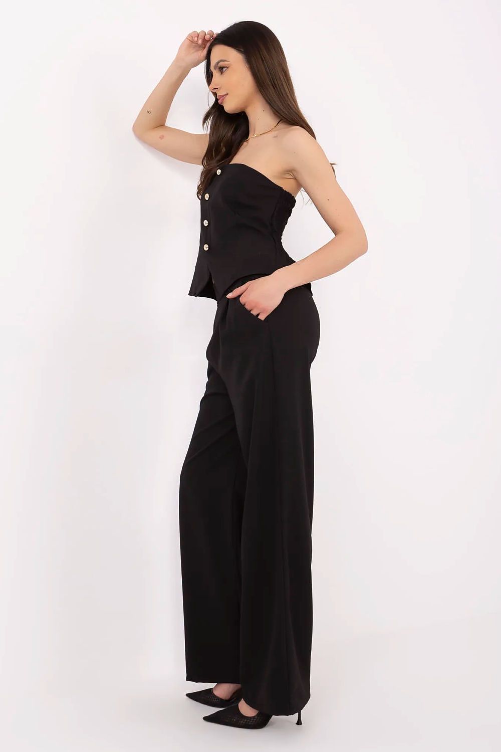 Close-up of decorative buttons on the elegant women's vest set by Italy Moda, showcasing exquisite craftsmanship and modern design.