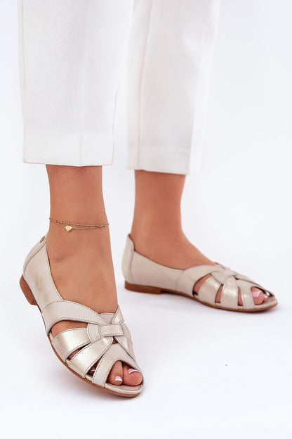 Elegant open-toe women's ballet flats in natural leather by Step in Style, Maciejka. Perfect for casual and dressy outfits, these luxurious flats feature a flat heel and a soft leather insole for all-day comfort.