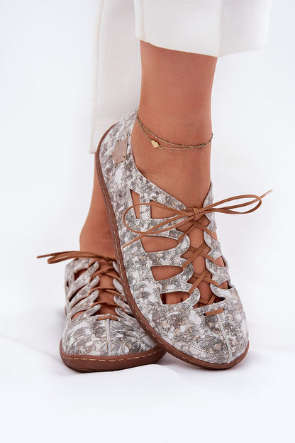 Side view of Maciejka Luxury Ballerina Flats in natural leather, featuring a stylish design that combines elegance and comfort, available in EU sizes 36-41.