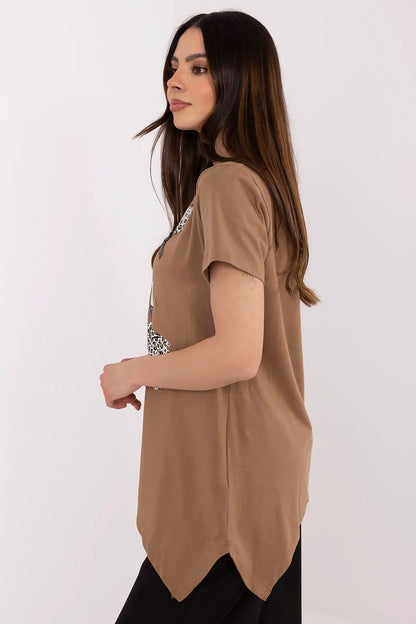 Trendy women's blouse with exquisite animal print by Factory Price, designed for those who appreciate comfort and elegance in everyday fashion.