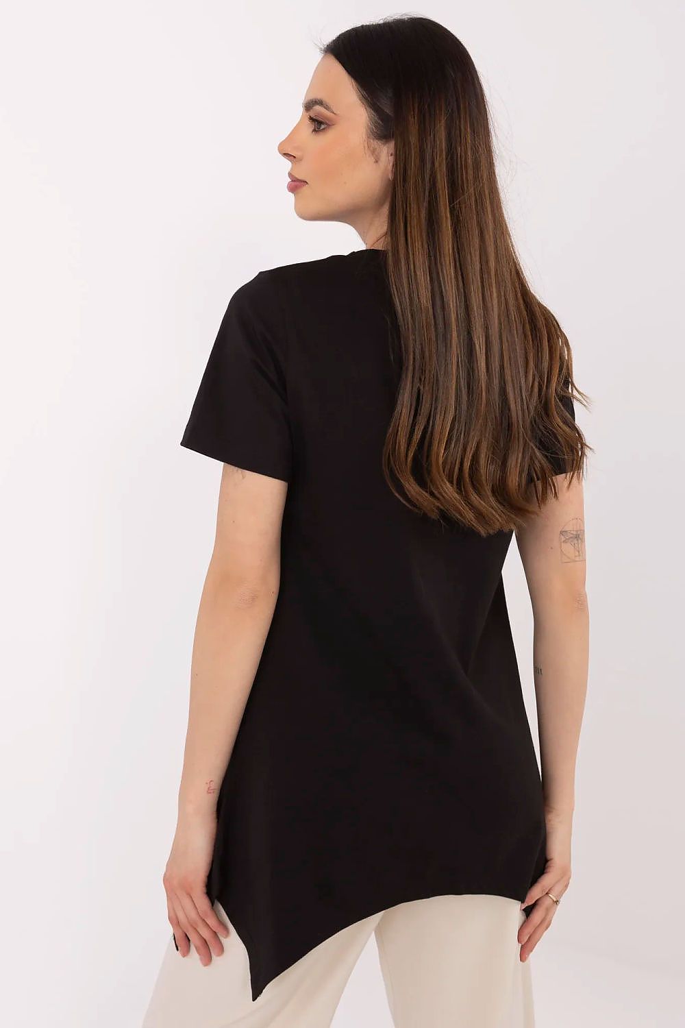 Chic short-sleeved women's blouse with elegant round neckline, embellished with glimmering jet and zirconia, designed by Factory Price for the modern woman seeking comfort and contemporary fashion.
