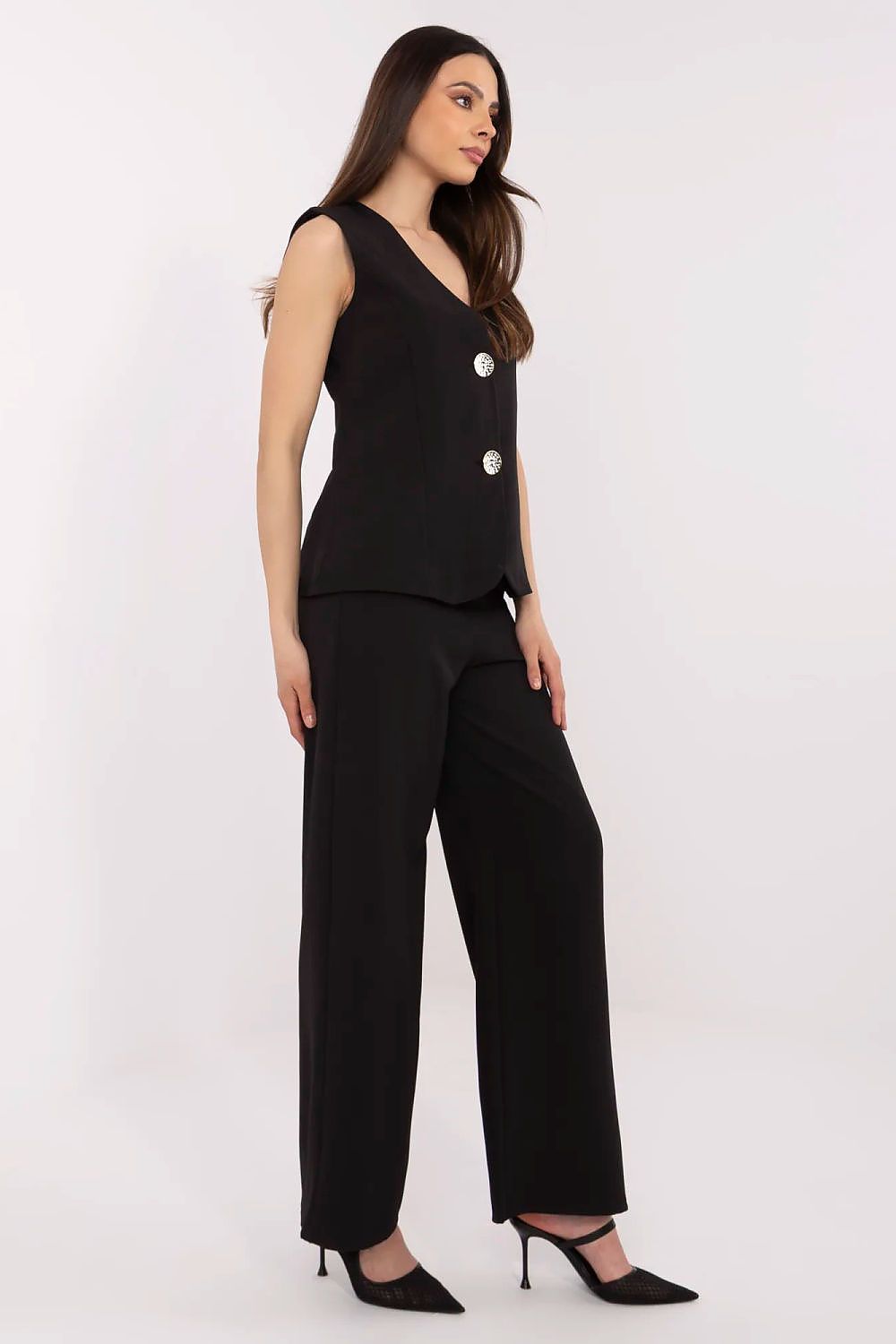 Detailed view of the high-waisted pants from Italy Moda, highlighting side slip pockets and a smooth, timeless pattern for an elegant look.