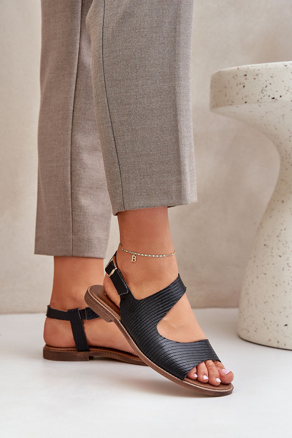 Sophisticated Lewski natural leather sandals with a comfortable footbed, offering a chic look by Step in Style.