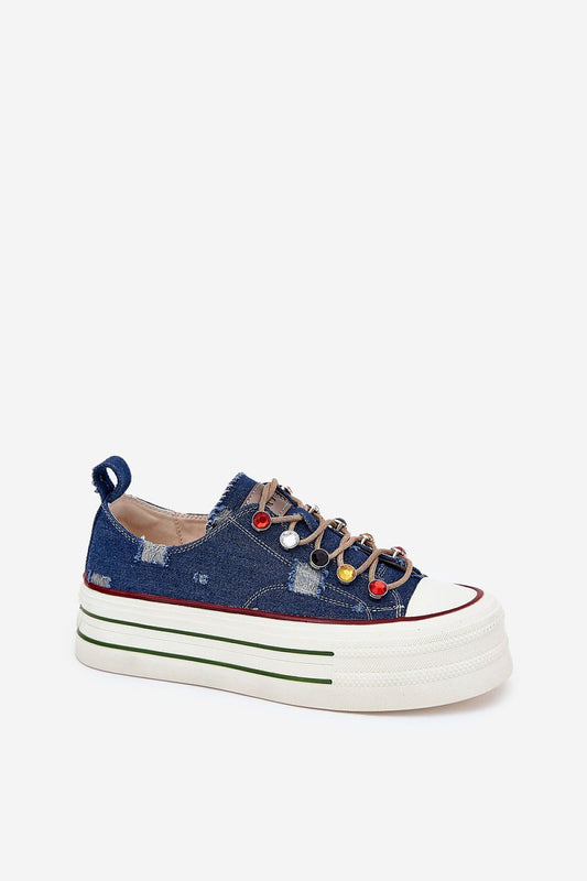 Close-up view of Step in Style's luxurious women's GOE sneakers, highlighting the soft removable insole and textured textile material for a fashionable look.
