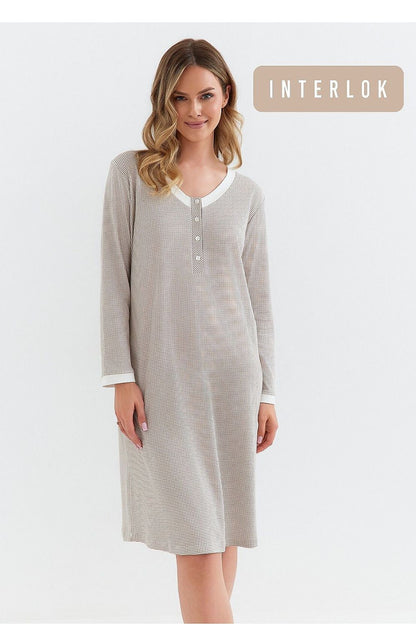 Cana women's nightshirt available in various sizes S to XXXL, combining comfort, sophistication, and practicality for modern mothers.