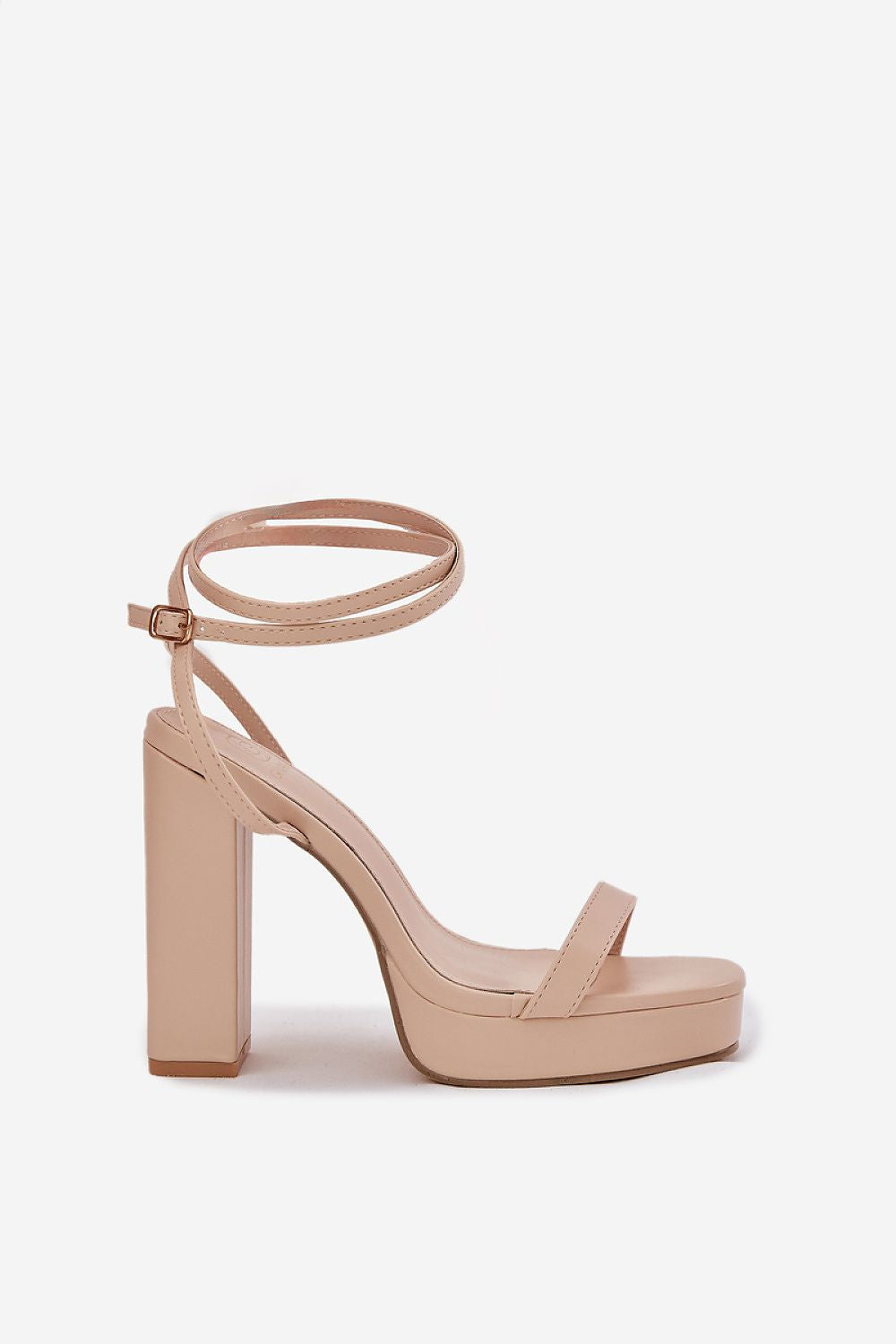 Luxury women's heel sandals with column-type heel and platform by Step in style, showcasing modern intertwined strap design and chic elegance.