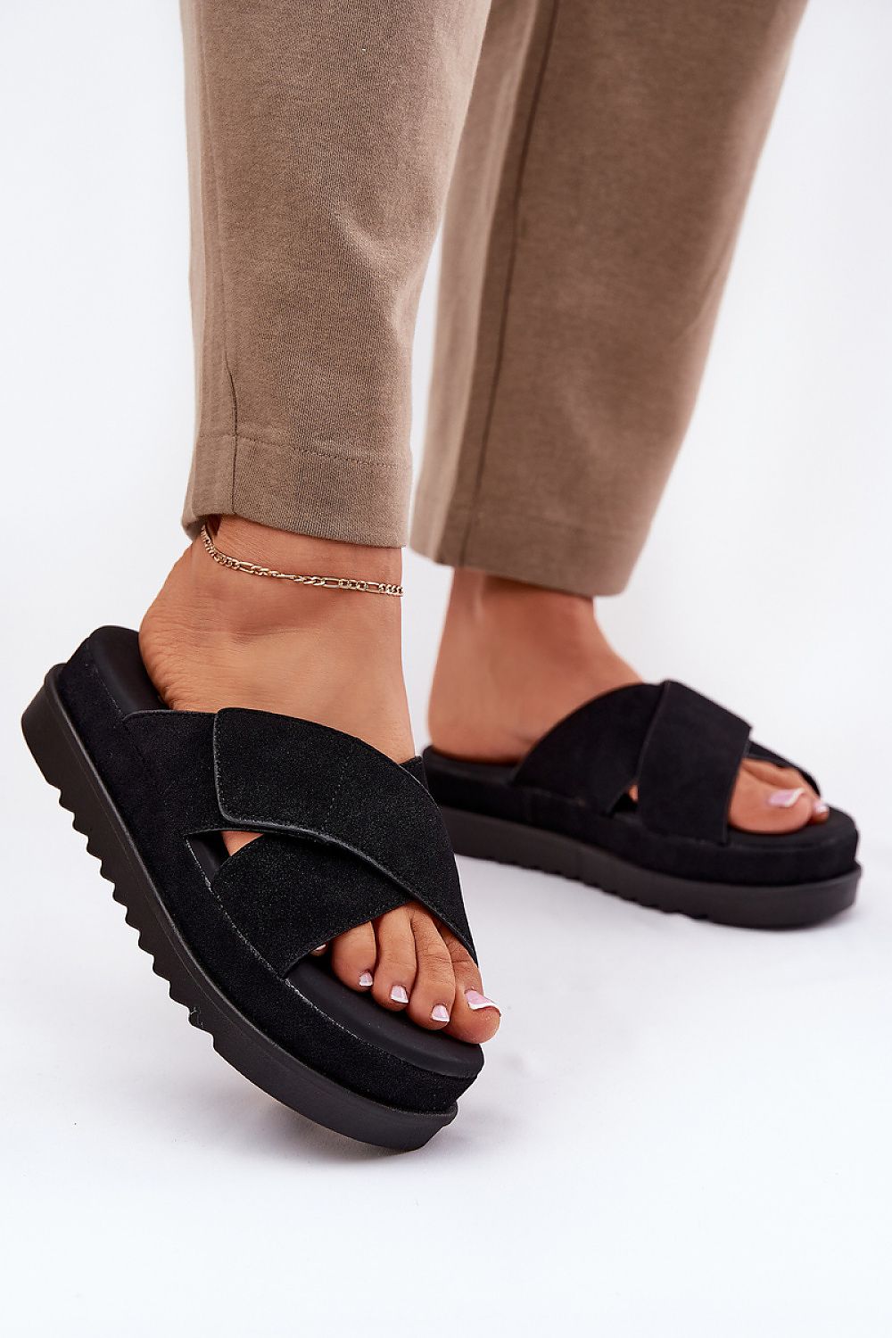 Luxury Women's Suede-Like Platform Flip-Flops with Adjustable Straps by Step in Style, showcasing comfortable interlacing straps and a stylish platform design.