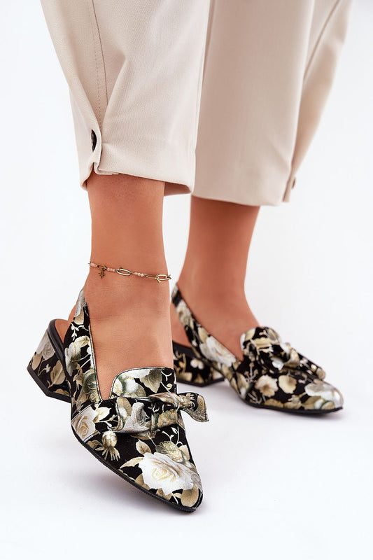 Elegant women's natural leather pumps by Step in Style, featuring a stylish bow detail and almond toe design, crafted for comfort with a block heel.