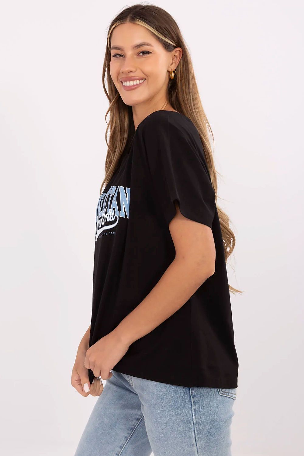 Luxury casual women's t-shirt by Factory Price, featuring a stylish round neckline and short sleeves, perfect for everyday wear.