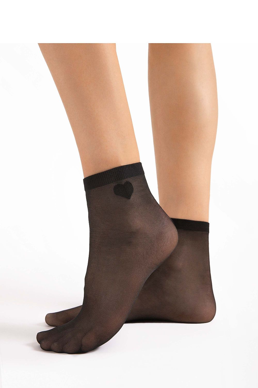 Fiore elegant 20 DEN high socks for women featuring a non-binding cuff, breathable fabric, and exquisite detail for luxurious comfort and style.