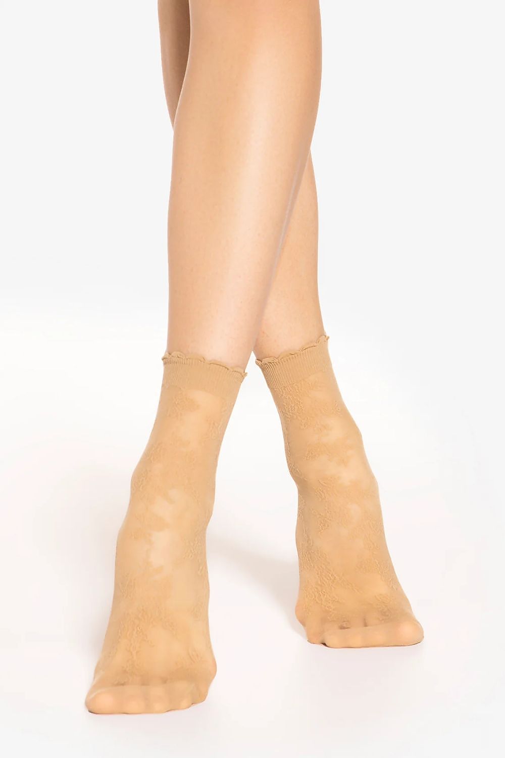 Elegant Gatta floral patterned high socks in 15 DEN, offering a delicate and luxurious touch for women's fashion.