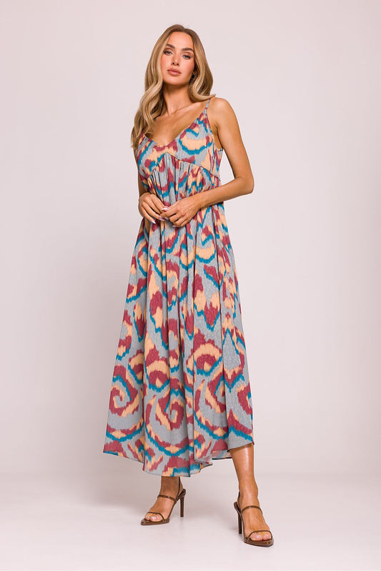 Elegant Moe Daydress in delicate jacquard fabric with a flared silhouette, perfect for summer outings.