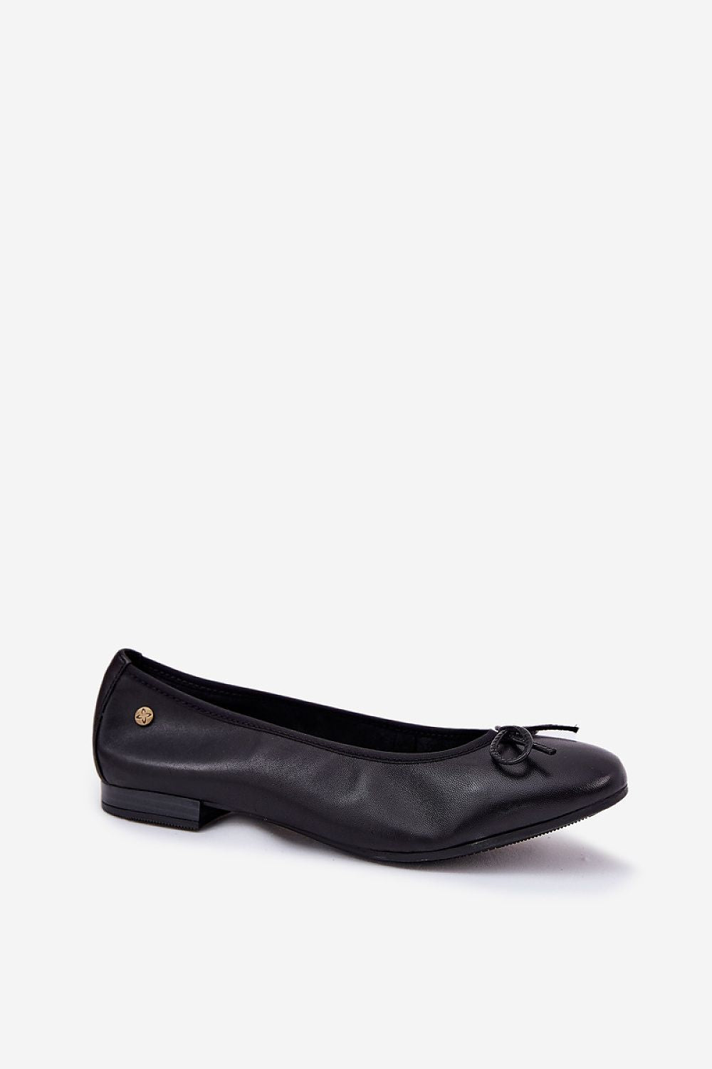 Comfort-focused Maciejka ballerina flats for women, featuring a rounded toe and flat heel, designed to provide all-day elegance and comfort in sizes EU 36 to 41.