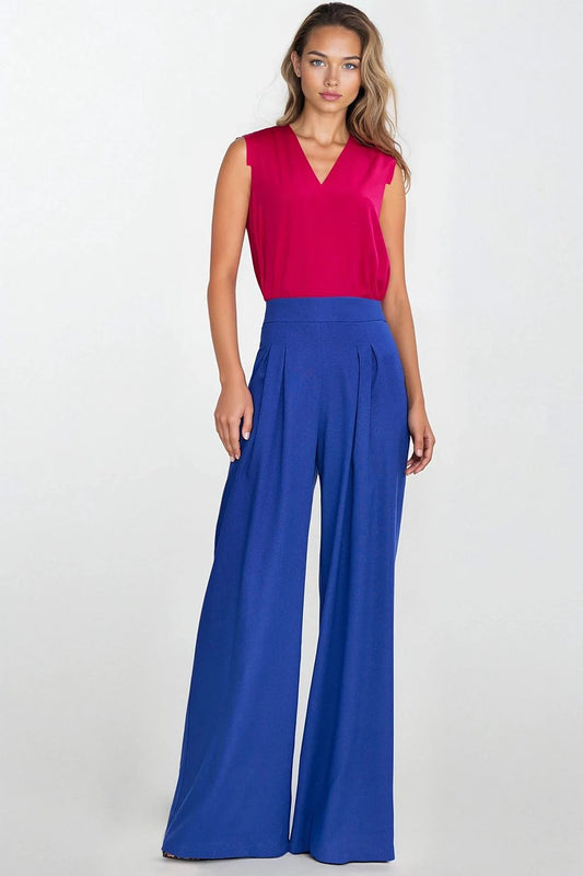 Elegant high-waisted women's trousers with palazzo legs by Nife, showcasing a flattering silhouette and crafted from a luxurious linen-rayon blend.
