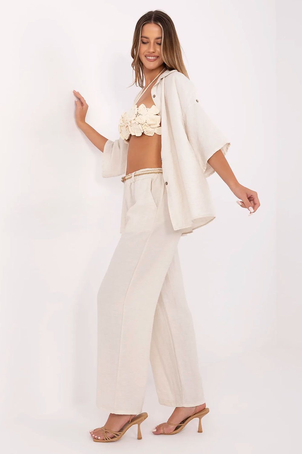 Italy Moda women's boho trousers in high-waisted wide leg design, showcasing breathable viscose-linen blend fabric perfect for warm weather.