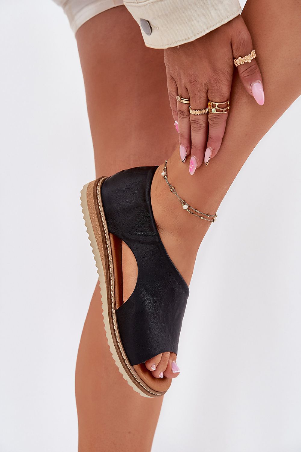 Luxurious ARTIKER Women's natural leather sandals with a lightweight construction, ideal for elegance and comfort, designed by Step in Style.