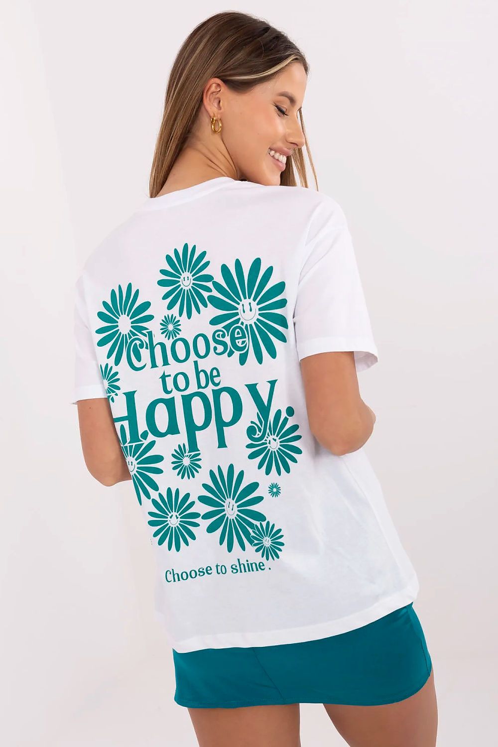 Fashionable styling of the Luxury Women's Casual Cotton T-Shirt by Sublevel paired with jeans, ideal for urban casual attire.