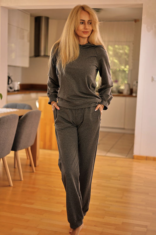 Luxury Mirale Women's Brav Lounge Set featuring a sporty cotton sweatshirt and pants, perfect for chic comfort and style.