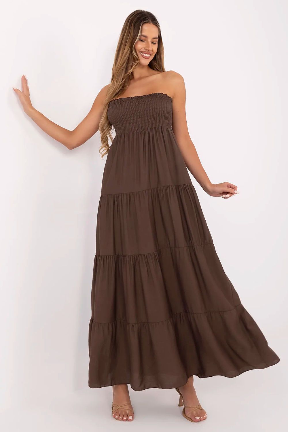 Elegant summer maxi dress with flared cut and ruffle hem by Italy Moda, featuring a breathable viscose-linen blend, perfect for warm weather outings.