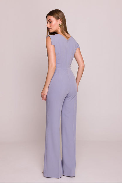 Close-up of Stylove satin jumpsuit featuring a fitted bodice and wide trouser legs for a chic and comfortable silhouette.